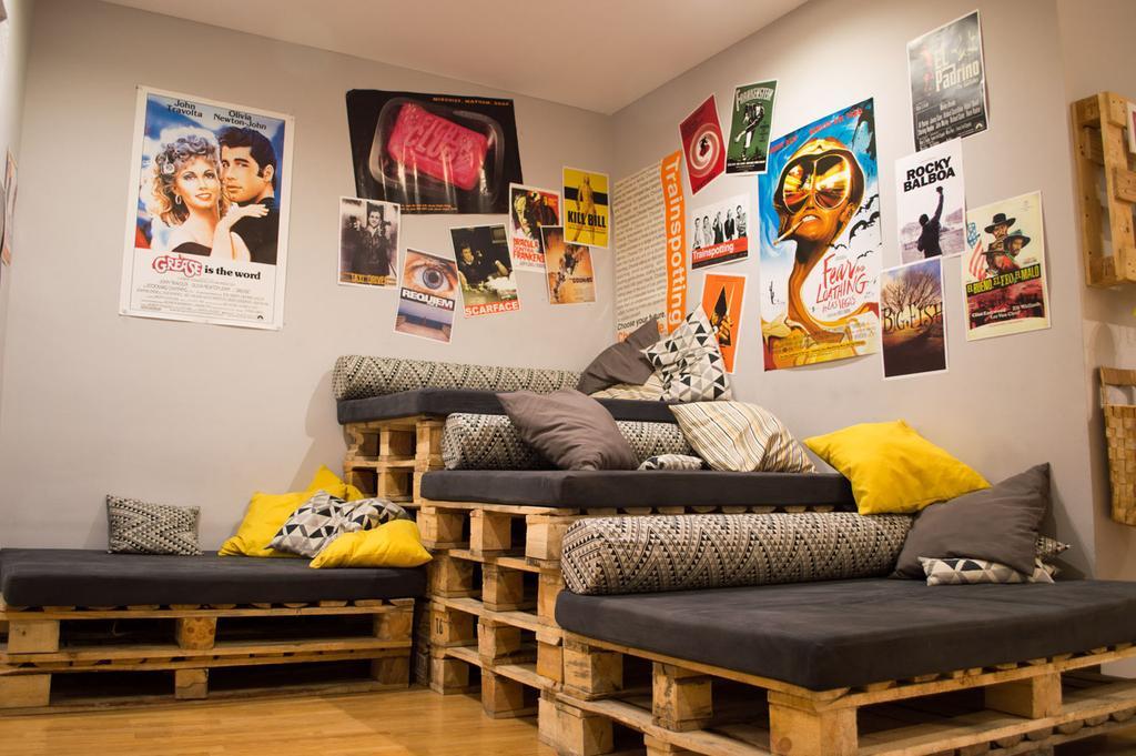 Sungate ONE Hostel Madrid Bagian luar foto